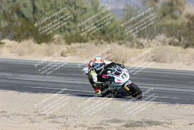 media/Dec-07-2025-CVMA (Sun) [[3e7d2de5dc]]/Race 7-Formula Lightweight Twins Shootout/